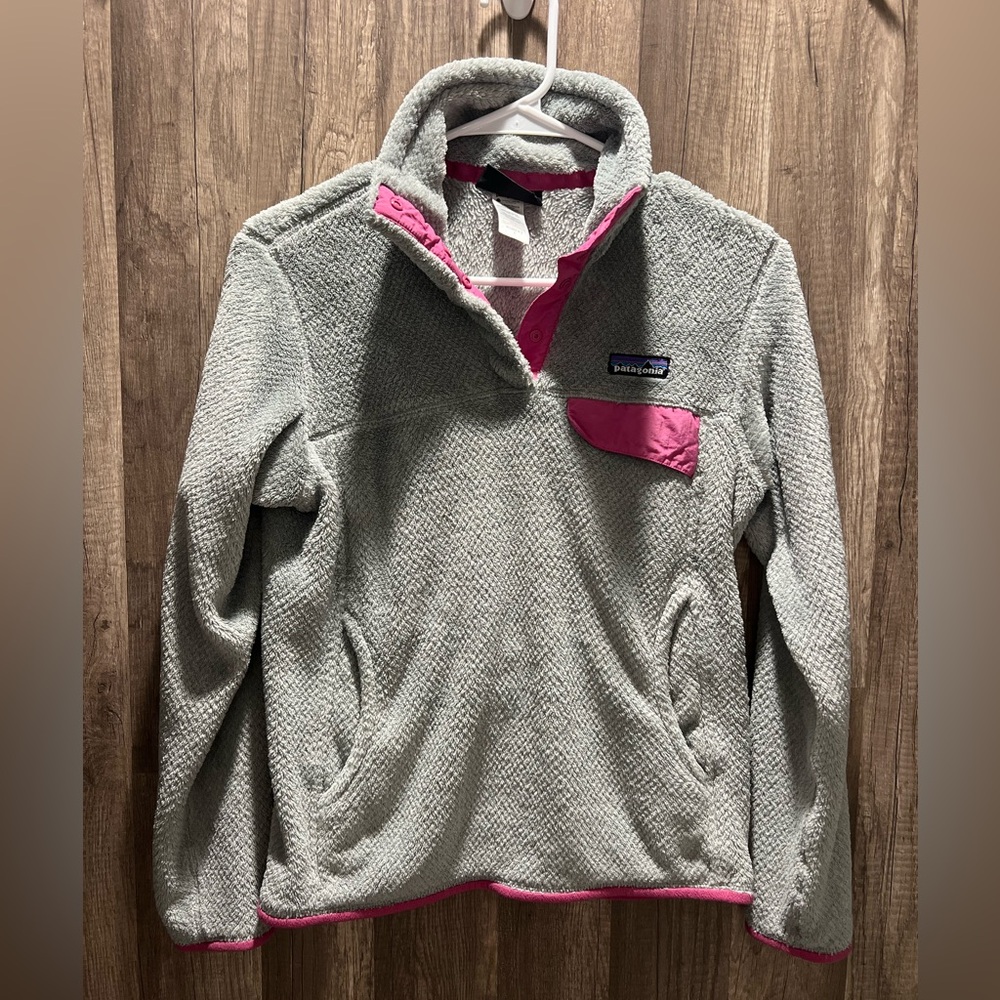 Patagonia Women's Fleece Retool Snap-T
Pullover Gray Pink Size Small 
 EUC